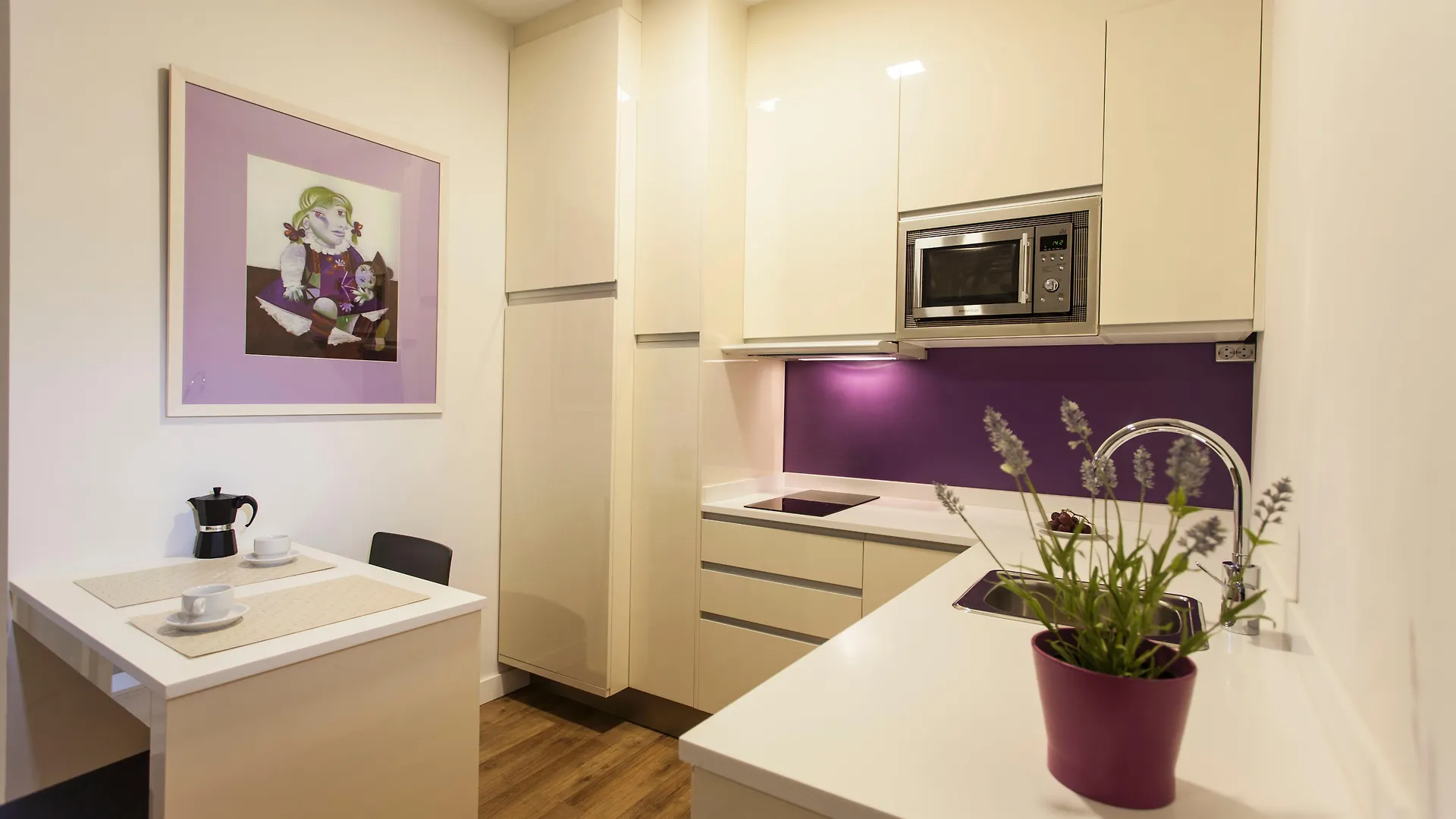 Picasso Suites Malaga Apartment